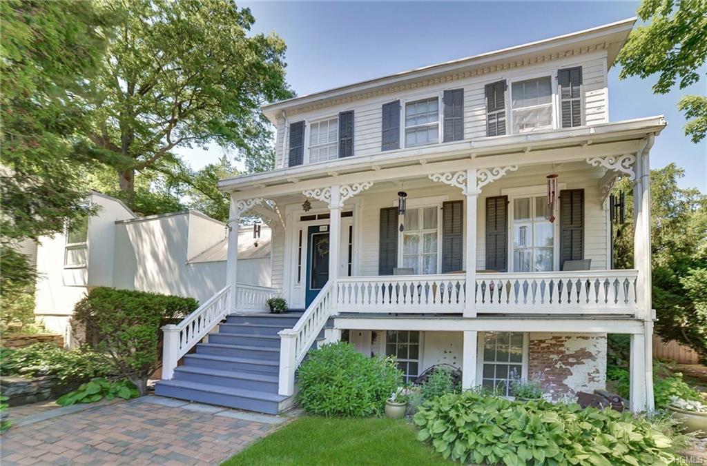 106 Castle Heights Avenue - Photo 1