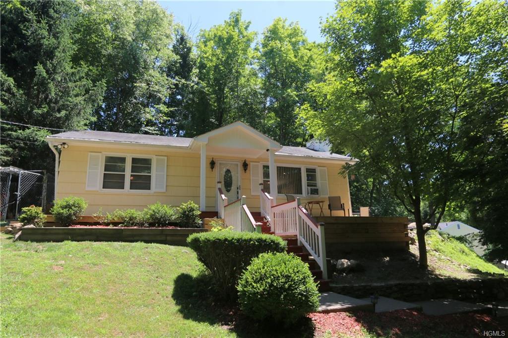 138 Putnam Road - Photo 1