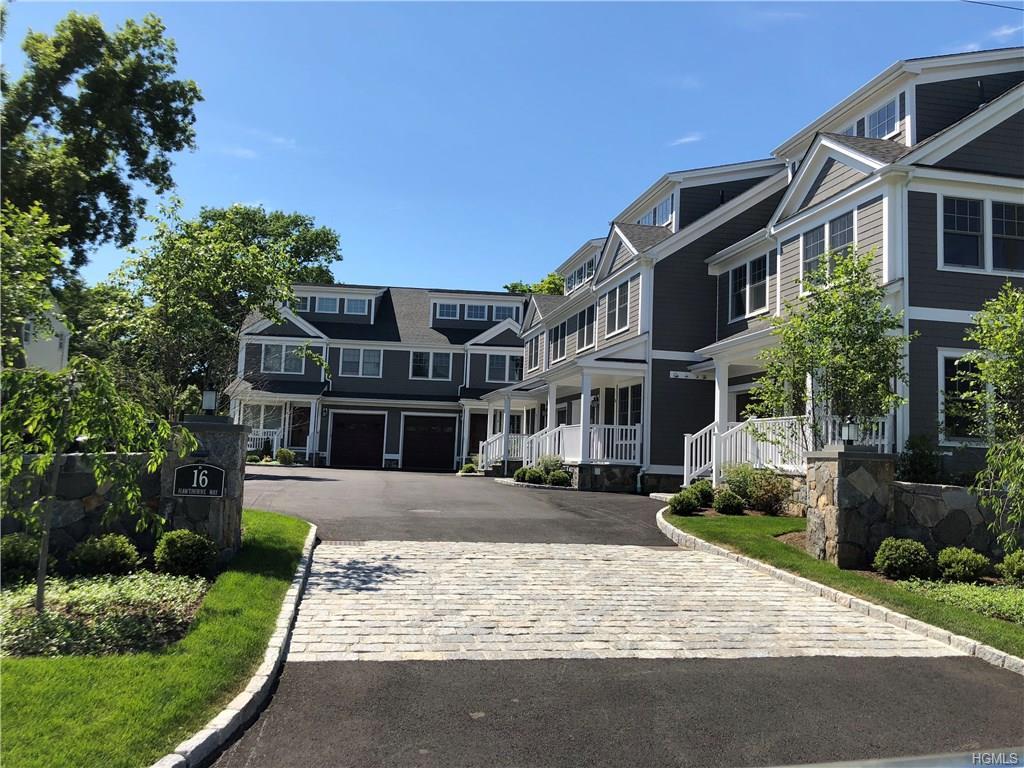 16 Hawthorne South Street - Photo 1