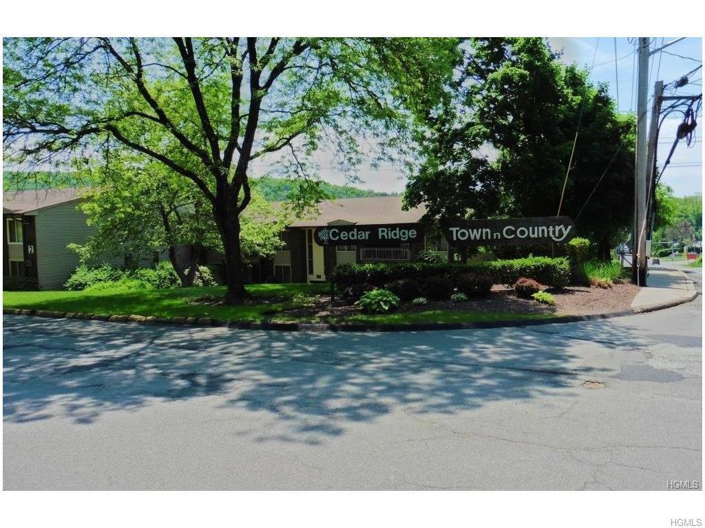 114 Country Club Lane - Photo 1