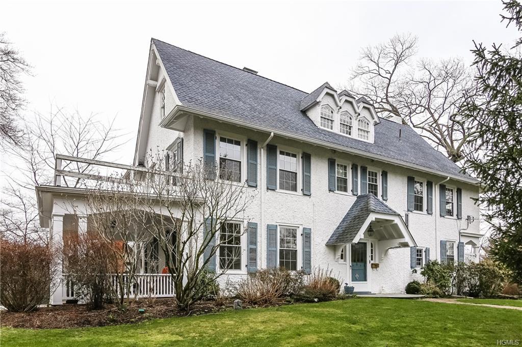 6 Circle Road - Photo 1