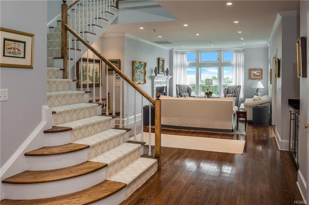 10 Old Jackson Avenue - Photo 1