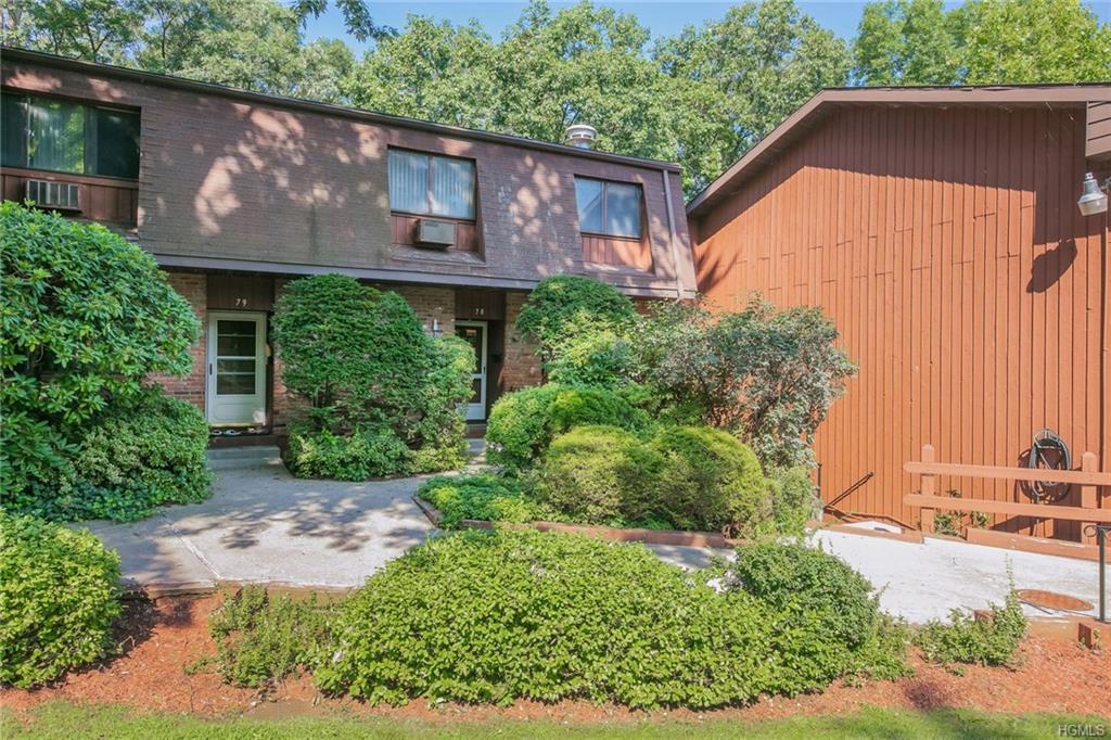 78 Coachlight Square - Photo 1