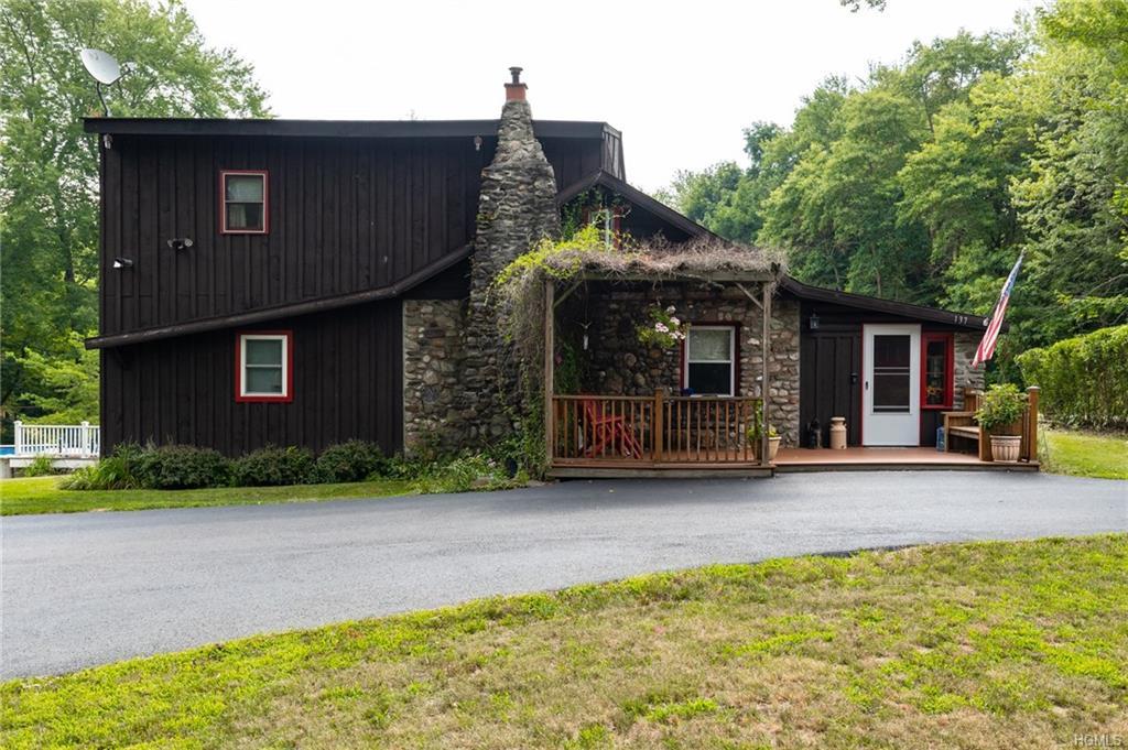 137 Highland Road - Photo 1