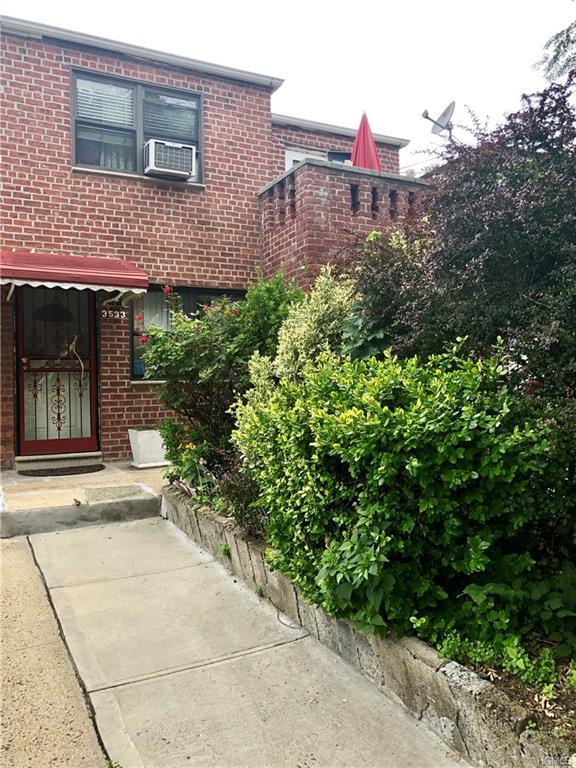 3533 Paulding Avenue - Photo 1