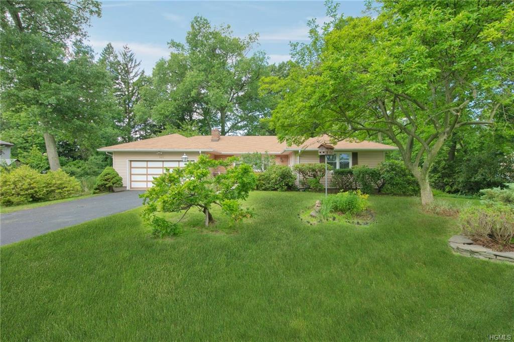 161 Grandview Avenue - Photo 1