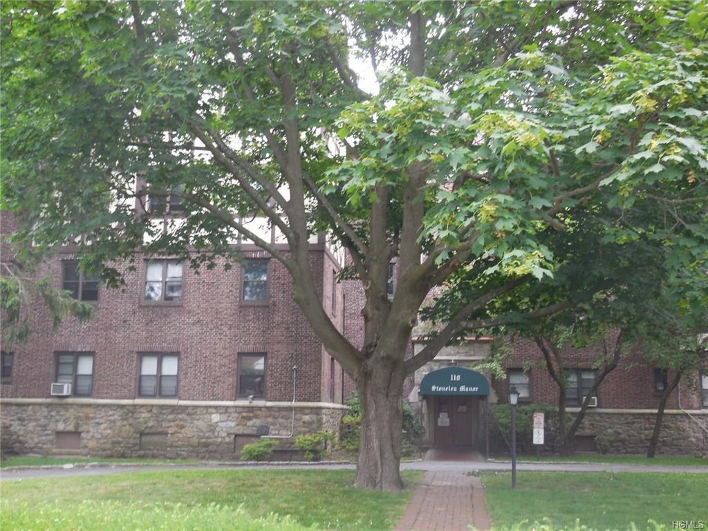 110 Stonelea Place - Photo 1