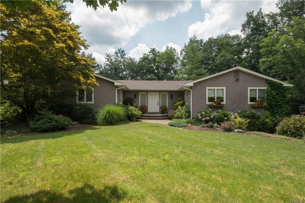 12 Evergreen Court - Photo 1