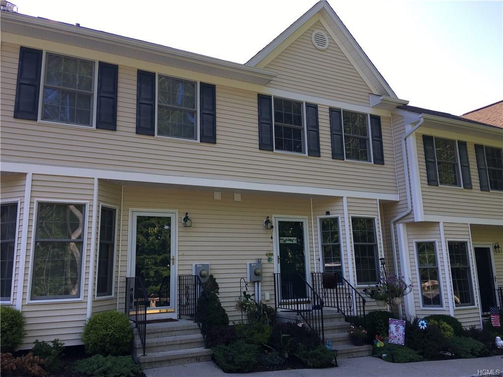 105 Alexandra Court - Photo 1