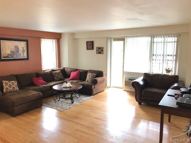 1019 Van Siclen - Photo 1
