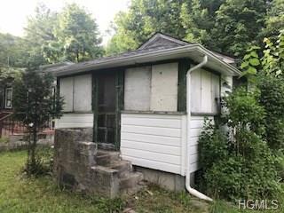 23 Locust Trail - Photo 1