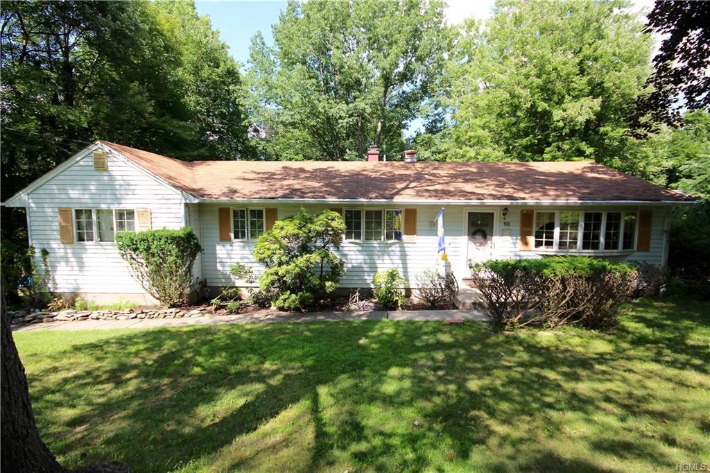 10 Hoffman Drive - Photo 1