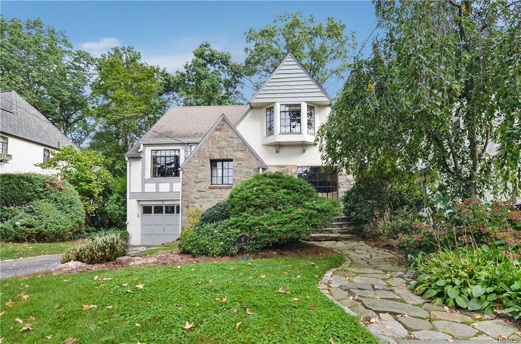 8 Ellsworth Street - Photo 1