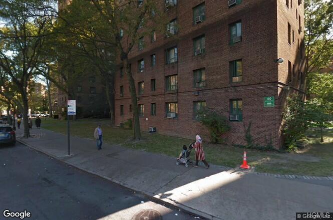 40 Metropolitan Avenue - Photo 1