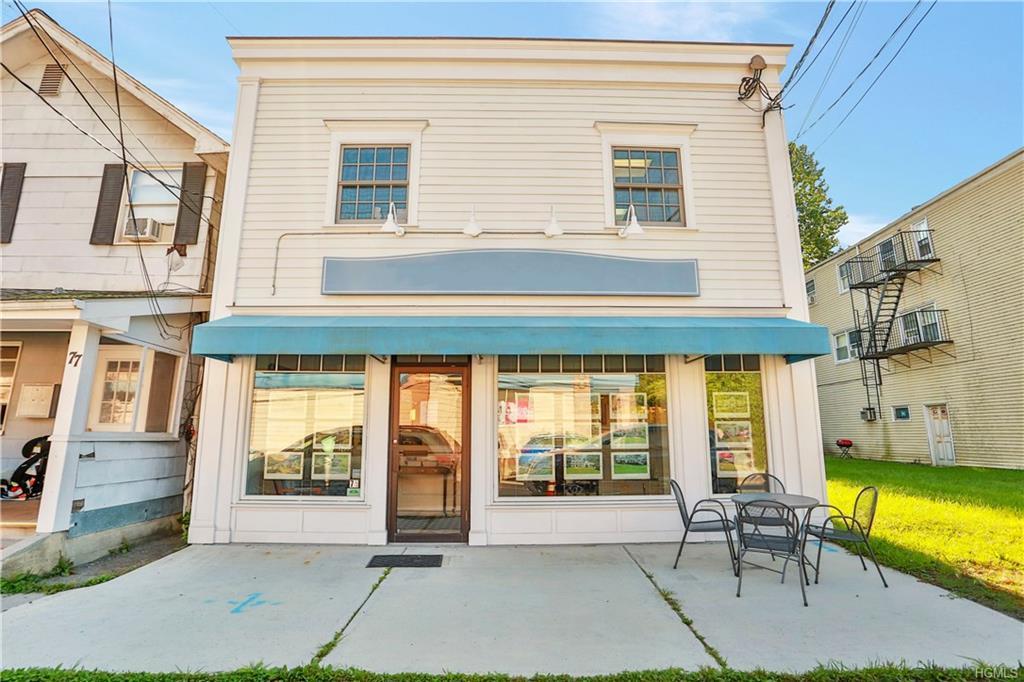 75 Greeley Avenue - Photo 1