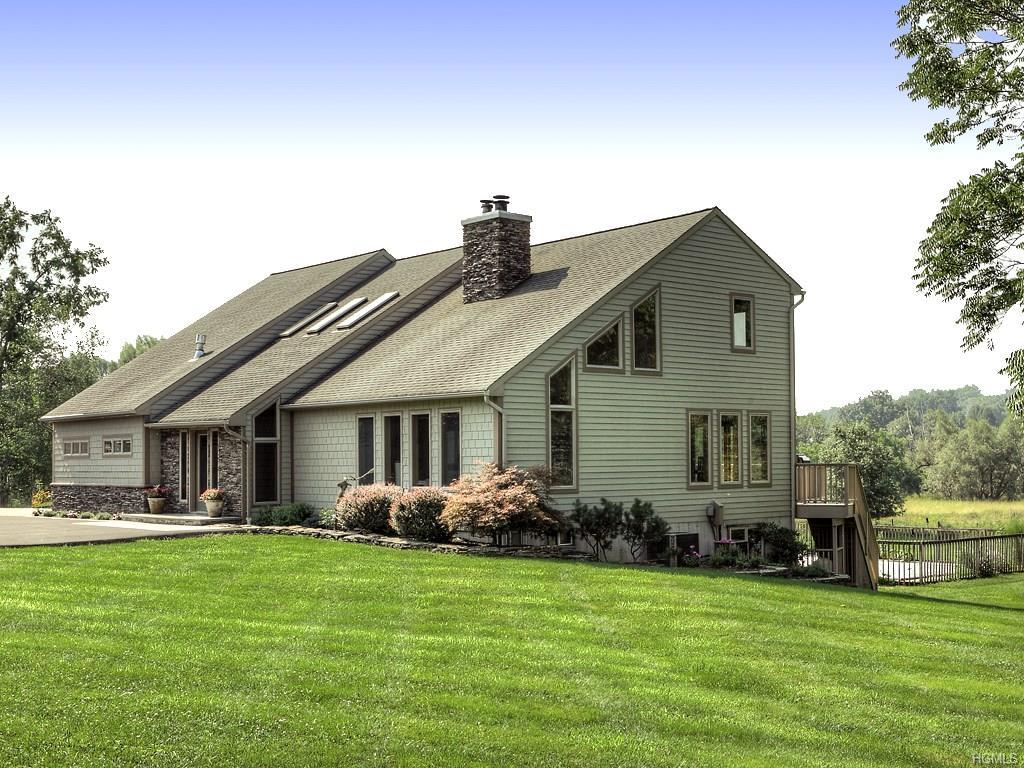 261 Pine Hill Road - Photo 1
