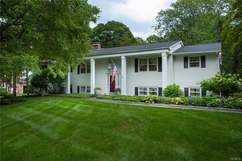 9 Jonathan Lane - Photo 1