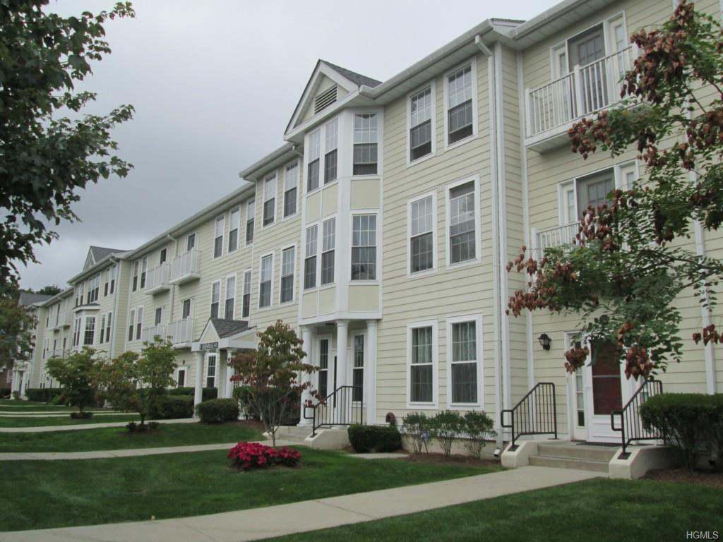 31 Greenridge Avenue - Photo 1