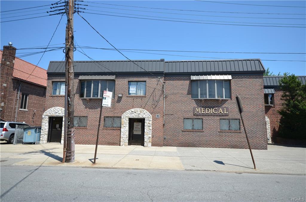 3853 Tremont Avenue - Photo 1