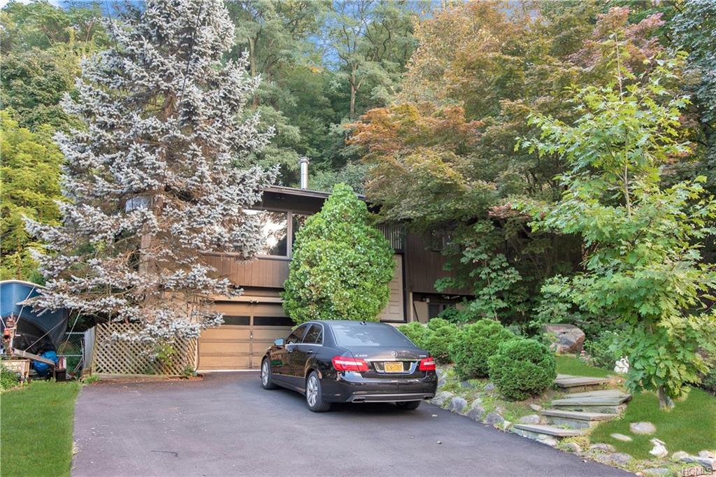 74 Greenwood Lane - Photo 1