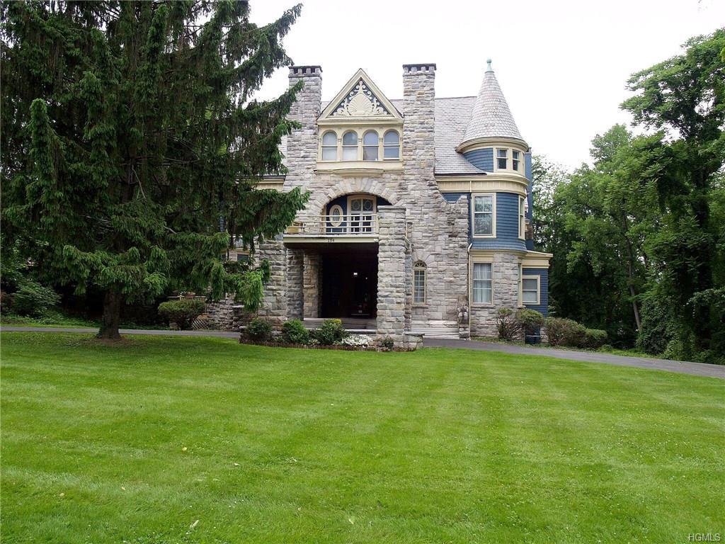 154 Academy Street - Photo 1