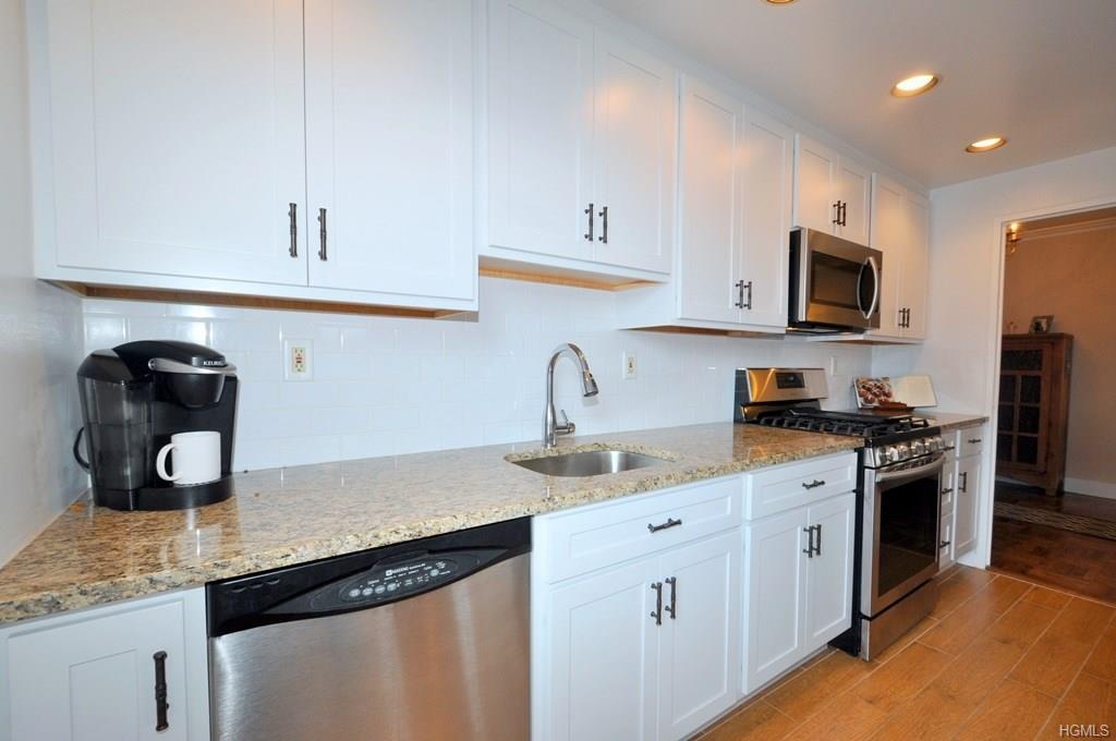 250 Garth Road - Photo 1