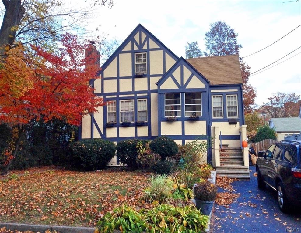 17 Division Street - Photo 1