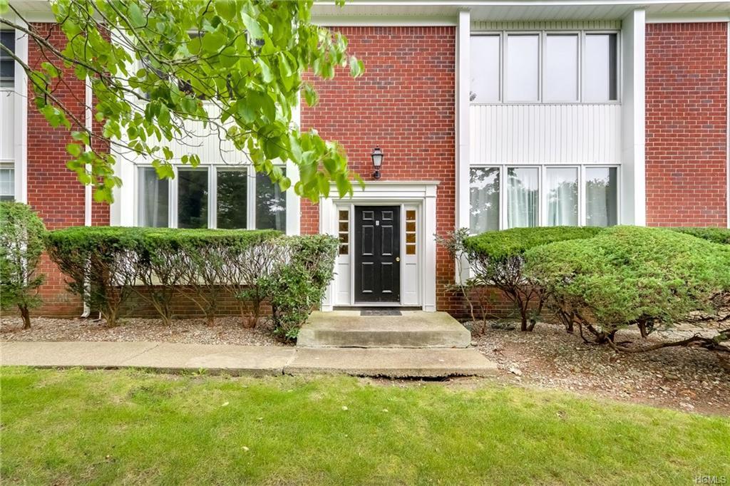 1 Essex Lane - Photo 1
