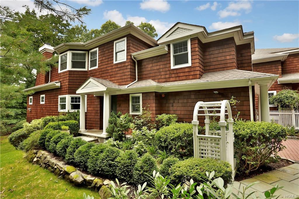15 Riverpointe Road - Photo 1