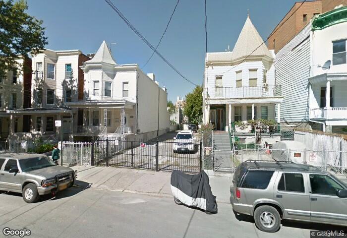 2851 Bainbridge Avenue - Photo 1