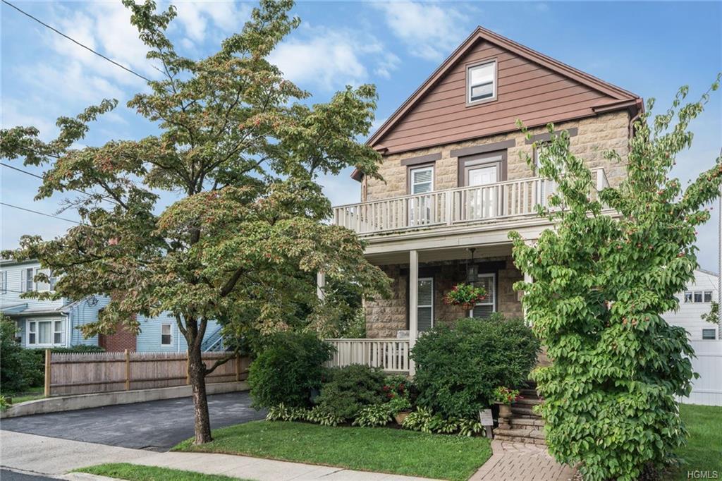 60 Saratoga Avenue - Photo 1