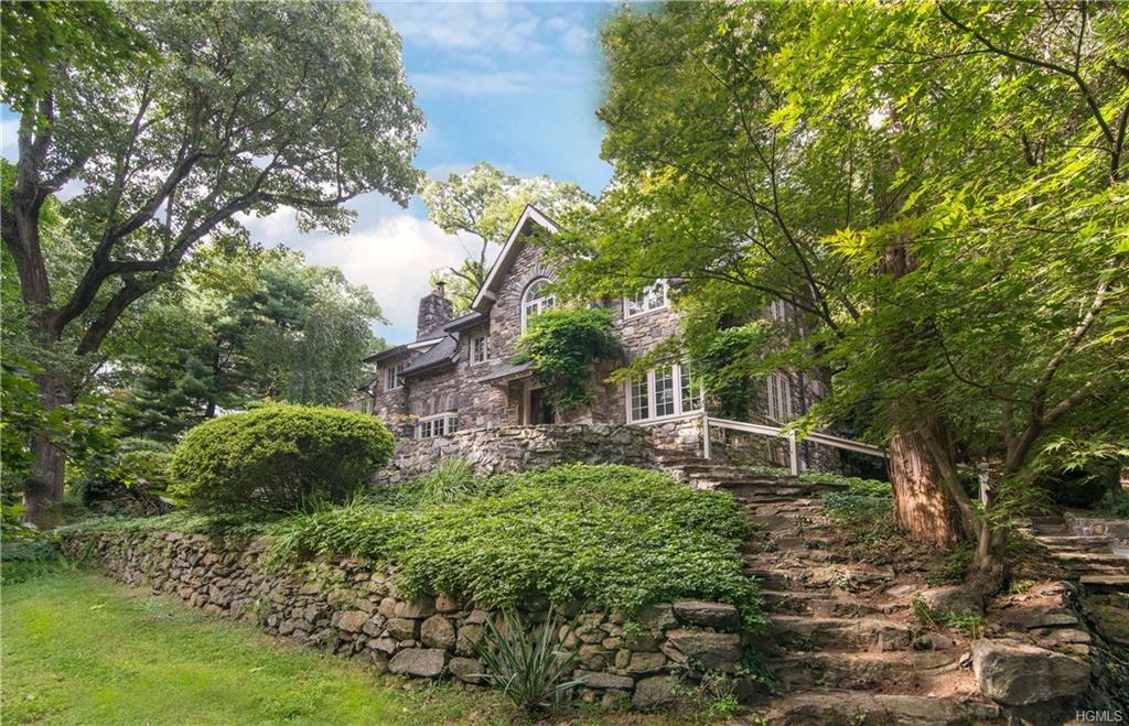 51 Cedar Avenue - Photo 1