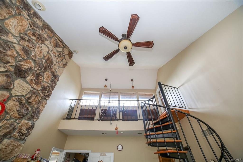 732 Panorama Drive - Photo 1