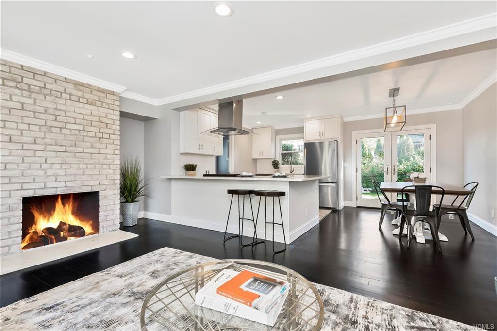 16 Huntley Road - Photo 1