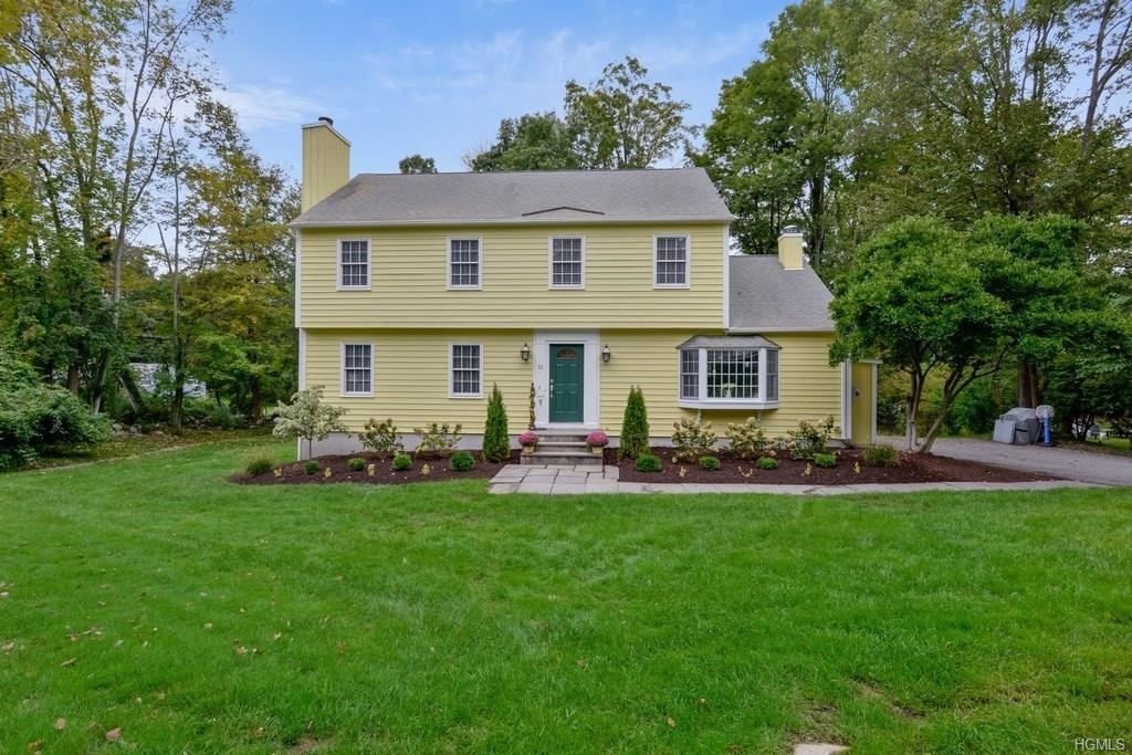 11 West Meadow Road - Photo 1