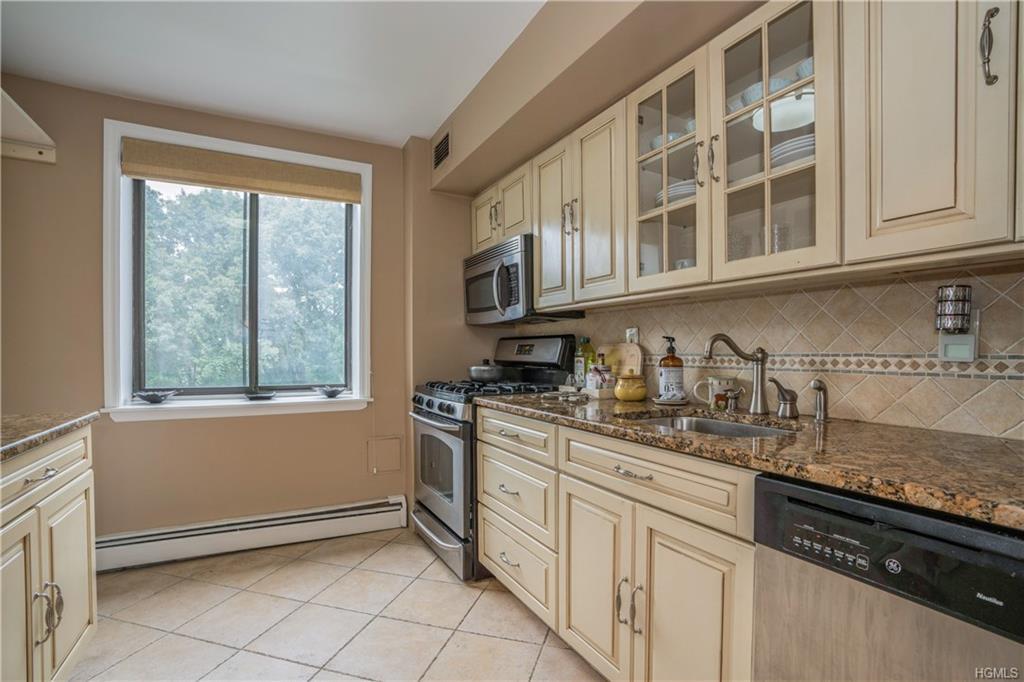 1374 Midland Avenue - Photo 1