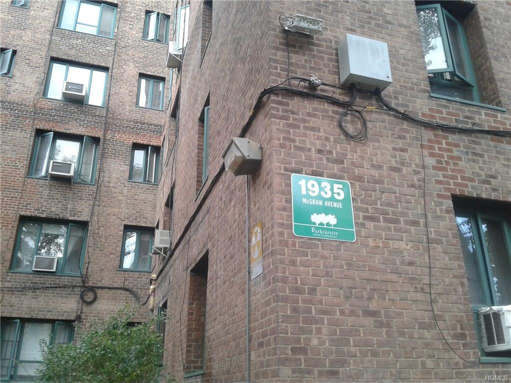 1935 Mcgraw Avenue - Photo 1