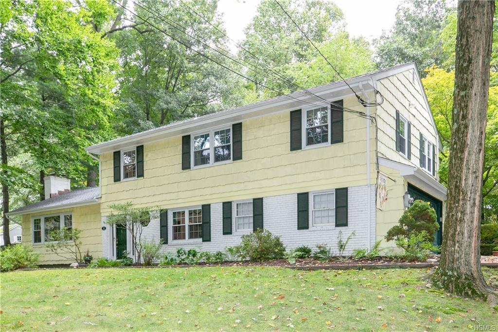 15 Surrey Lane - Photo 1