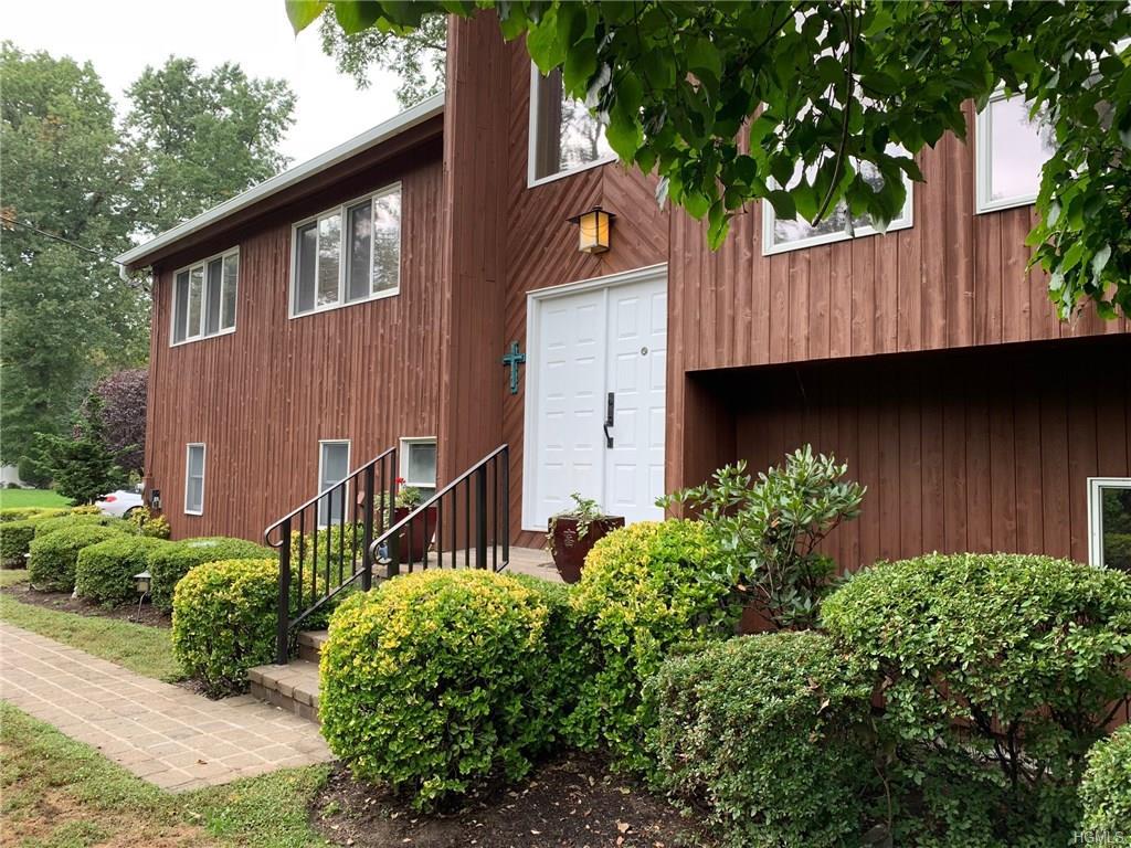 214 Quaker Ridge Road - Photo 1
