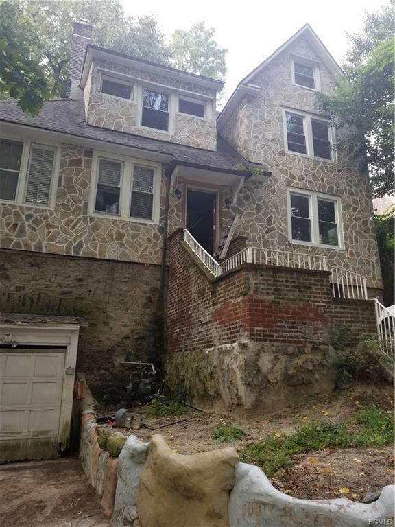 512 261st Street - Photo 1