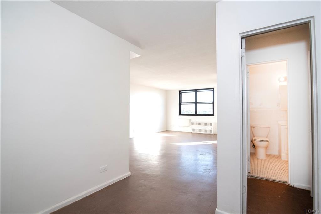 920 Metcalf Avenue - Photo 1