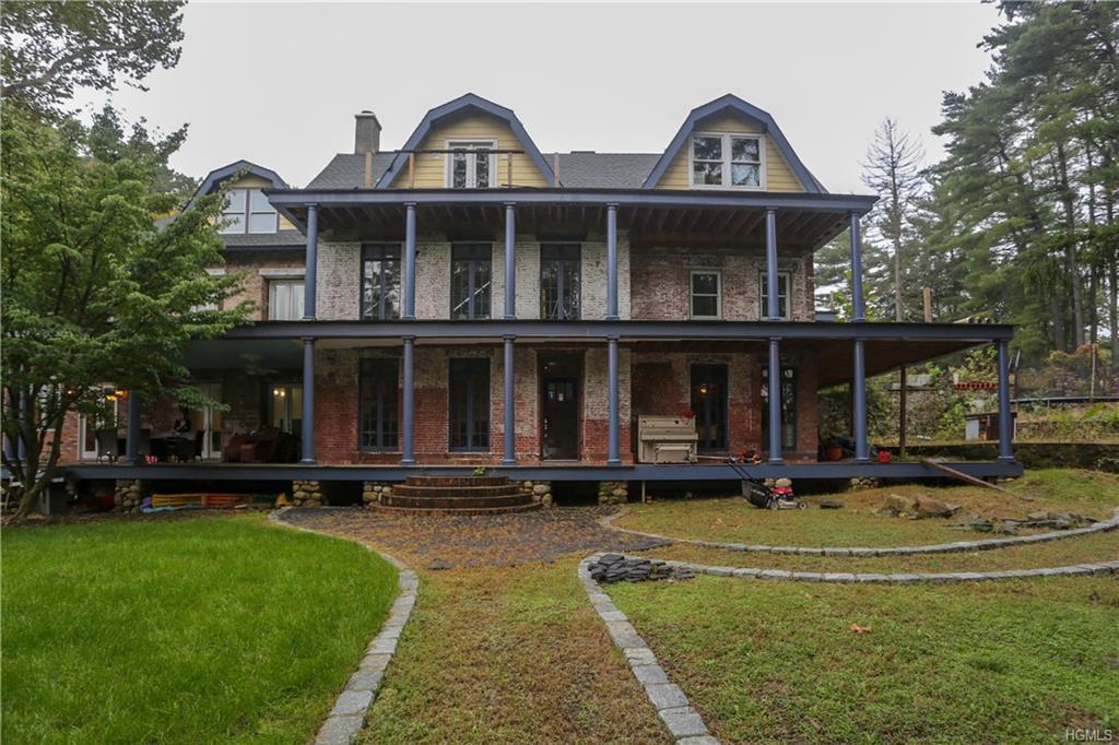 135 Strawtown Road - Photo 1