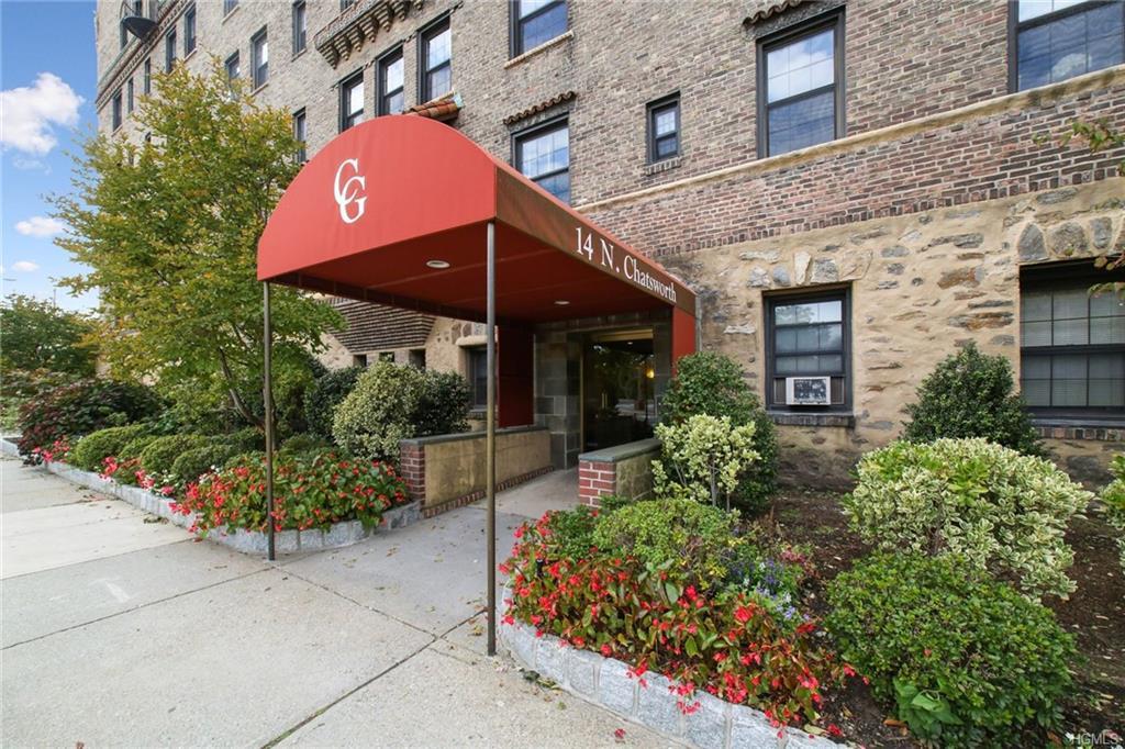 14 Chatsworth Avenue - Photo 1