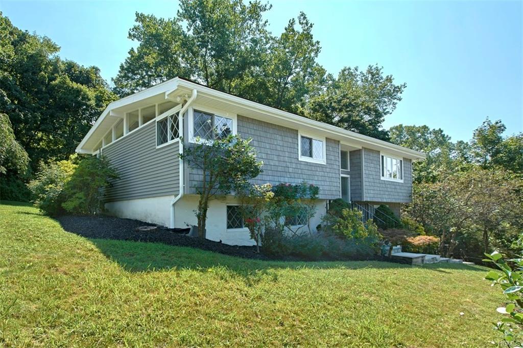 24 Tappan Terrace - Photo 1
