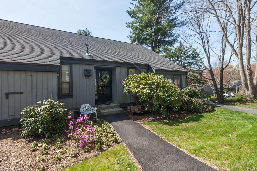 247 Heritage Hills - Photo 1