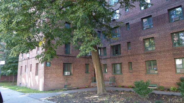 1725 Purdy Street - Photo 1