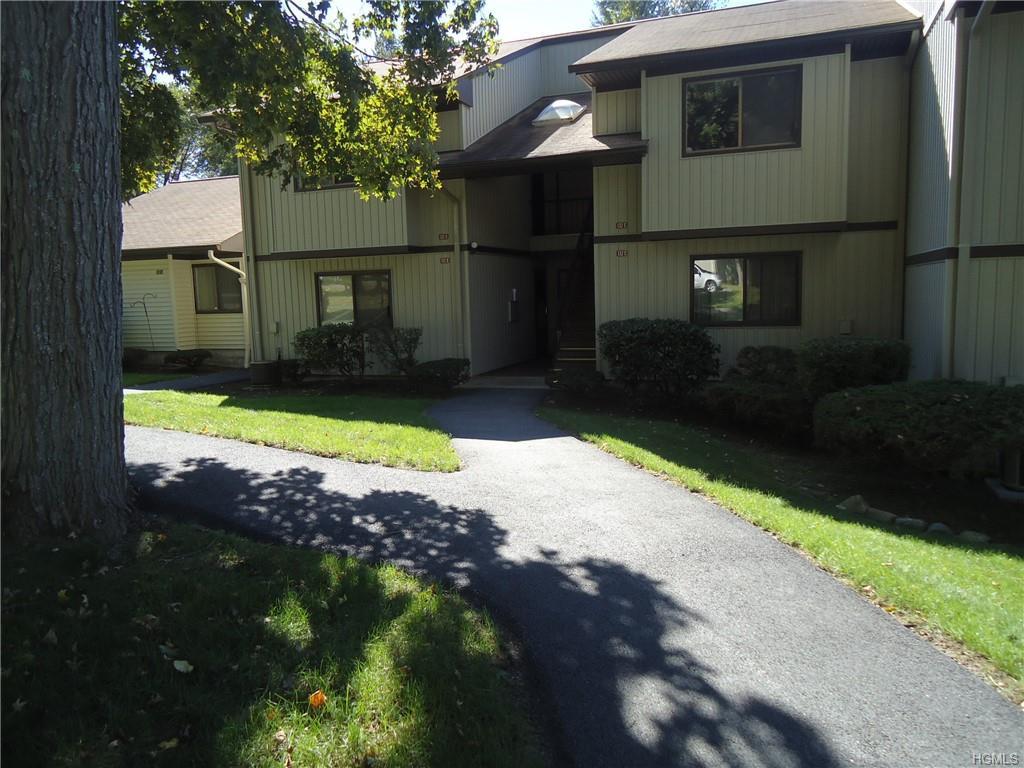 132 Columbia Court - Photo 1