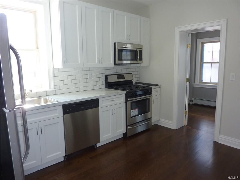 829 Post Road - Photo 1