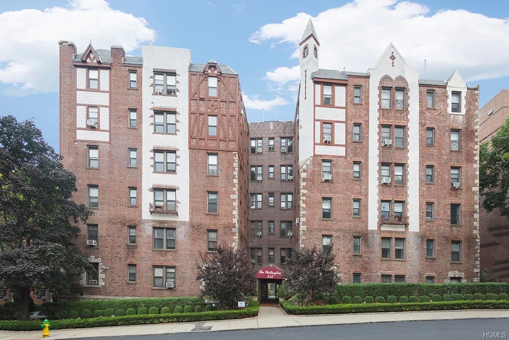 312 Main Street - Photo 1