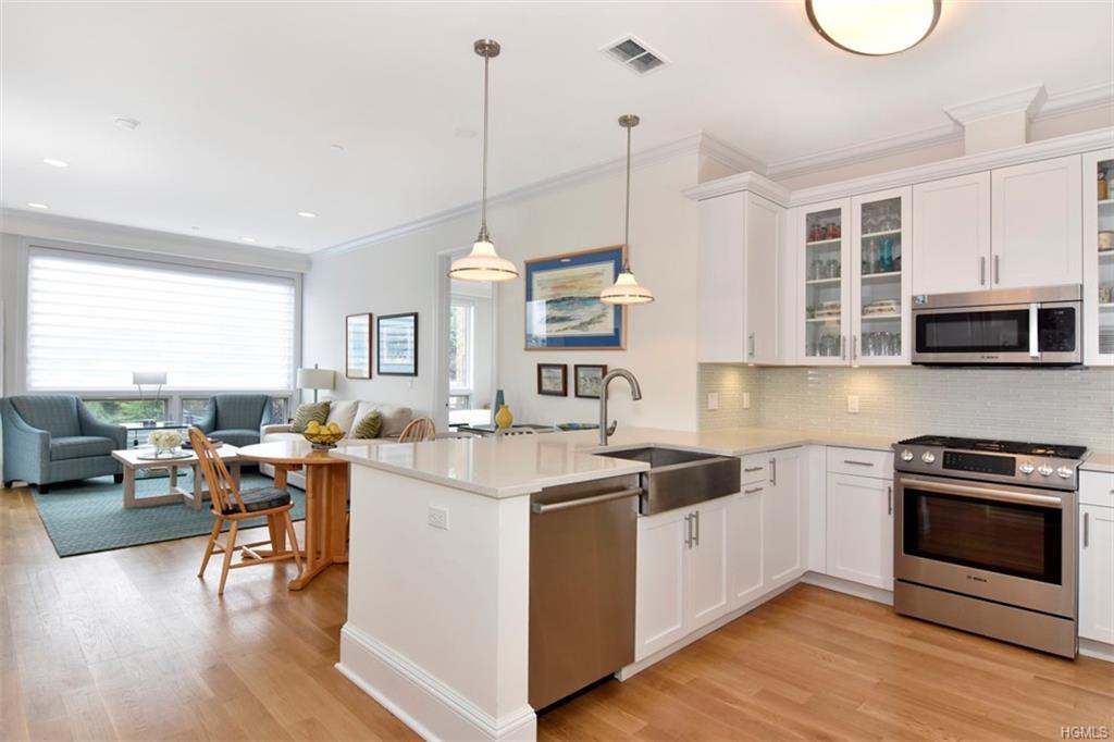 11 River Street - Photo 1